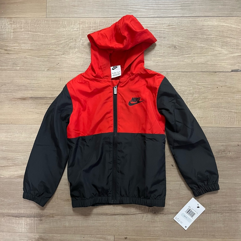 NWT Kids Nike Colorblock lightweight Hooded Jacket
